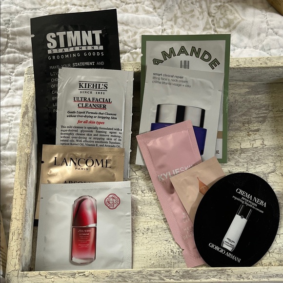 Clarins Skincare Essentials Set in Red and White - Picture 5 of 6